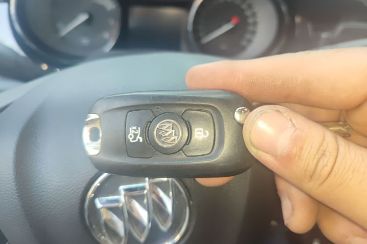 别克 威朗 2020款 20T CVT领先型中控内饰7001