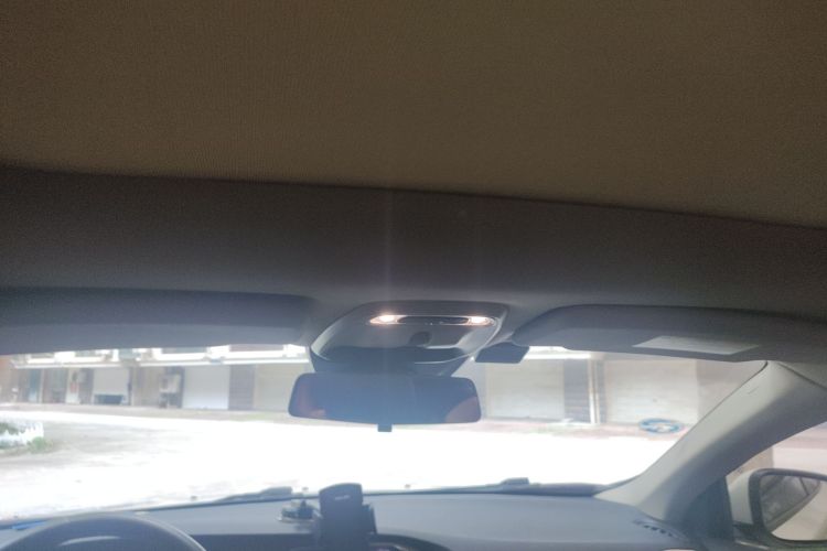 沃尔沃V40 2017款 T3 智逸版局部细节22