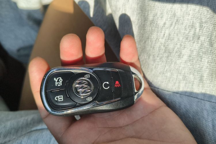 别克 君越 2016款 20T 豪华型中控内饰7001