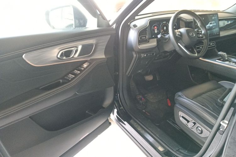 广汽传祺 传祺GS8 2022款 领航系列 2.0TGDI 四驱豪华智联版（七座）中控内饰20