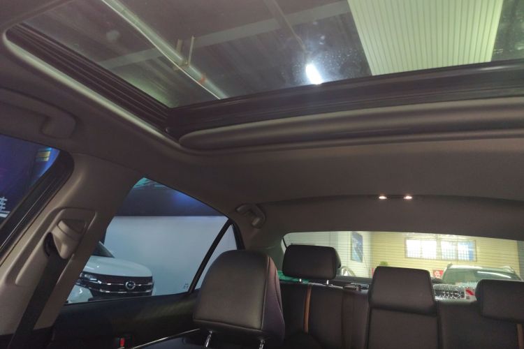 丰田 凯美瑞 2022款 2.0GVP 领先版中控内饰22