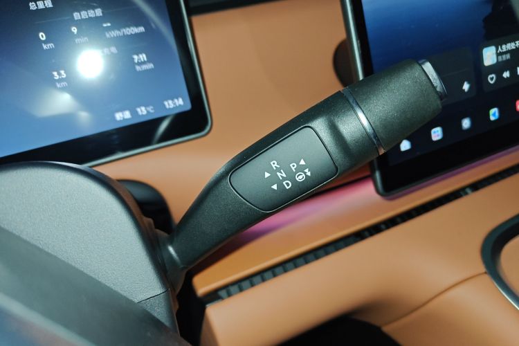 零跑汽车 零跑C16 2026款 纯电 630激光雷达智尊版 6座局部细节18