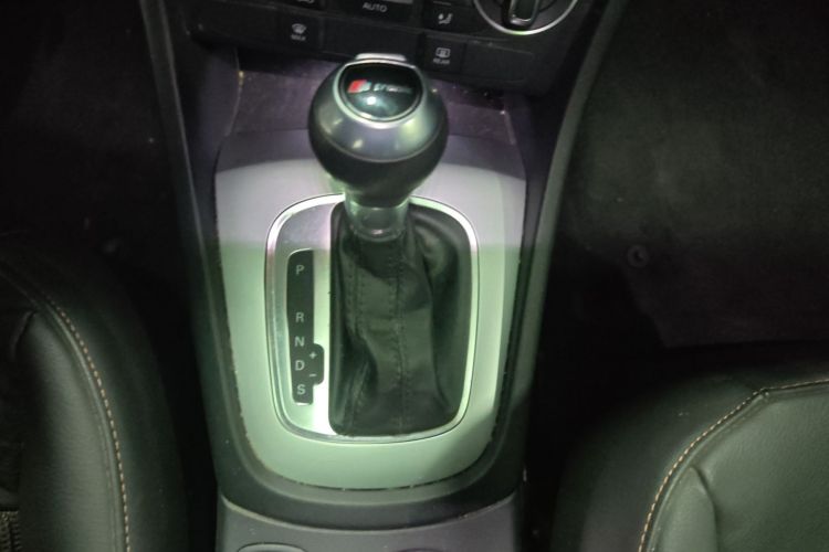 奥迪Q3 2018款 30周年年型 30 TFSI 时尚型中控内饰18