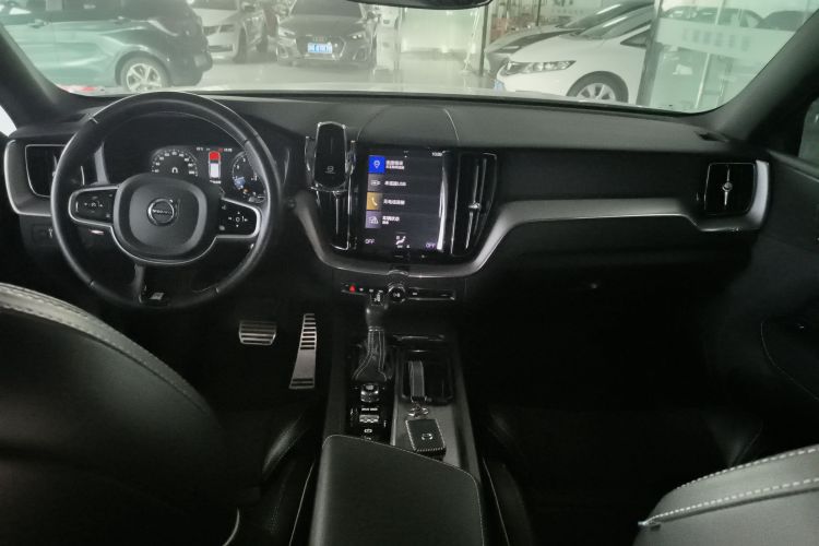 沃尔沃XC60 2019款 T5 四驱智远运动版 国VI中控内饰16