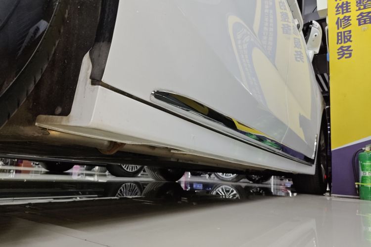 岚图汽车 岚图梦想家 2024款 PHEV 超长续航尊贵版局部细节9001