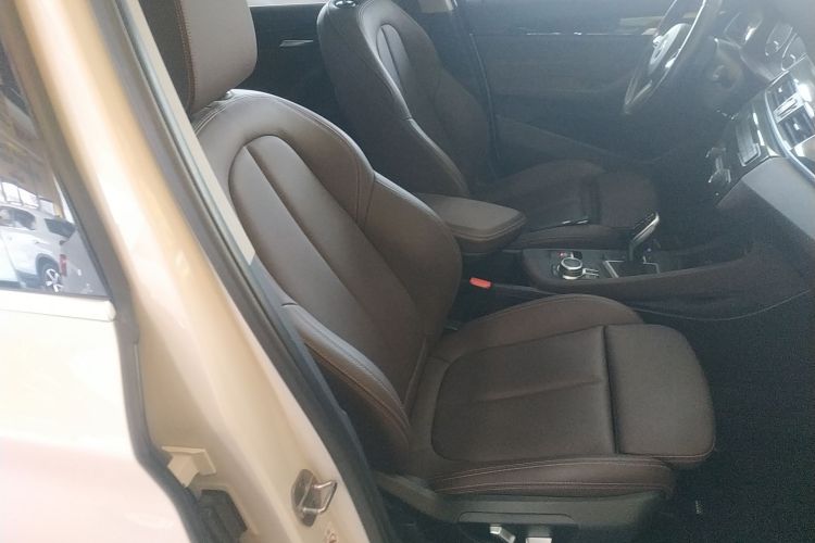 宝马X1 2022款 sDrive25Li 领先型局部细节41