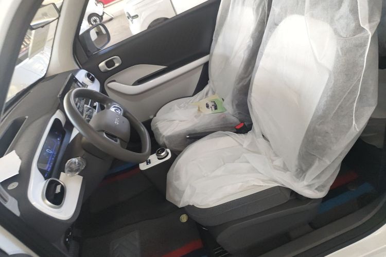 吉利银河 熊猫 2025款 210km 元气熊中控内饰19