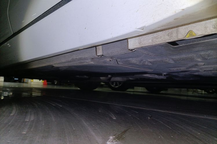 捷豹XEL 2020款 2.0T 200PS S进取优雅版局部细节9003