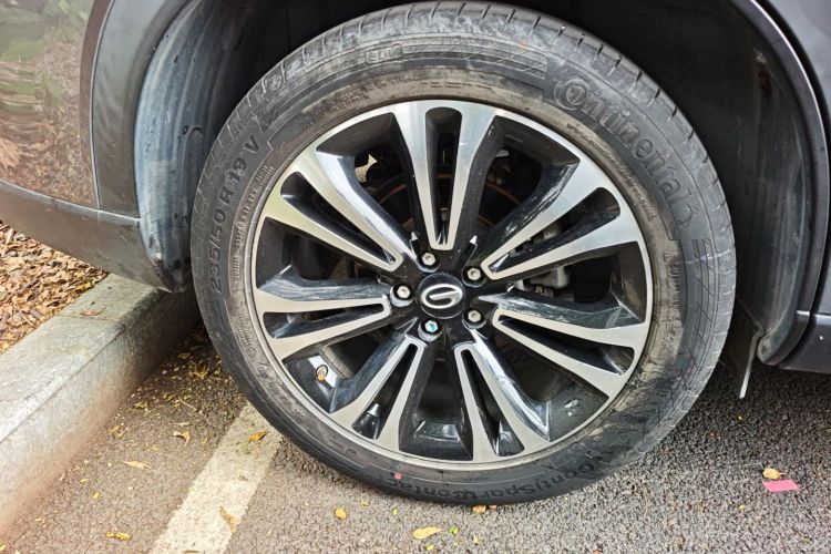 广汽传祺 传祺GS5 2021款 进阶款 270T 科技智领版车身外观6008