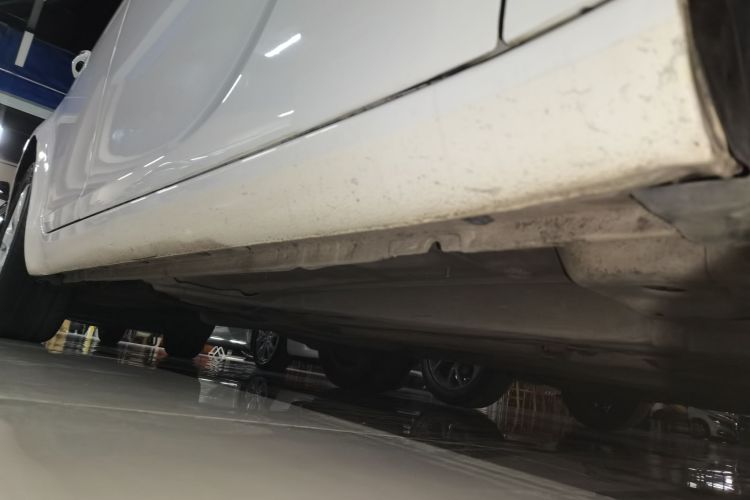 别克 君威 2015款 1.6T 精英技术型局部细节9001