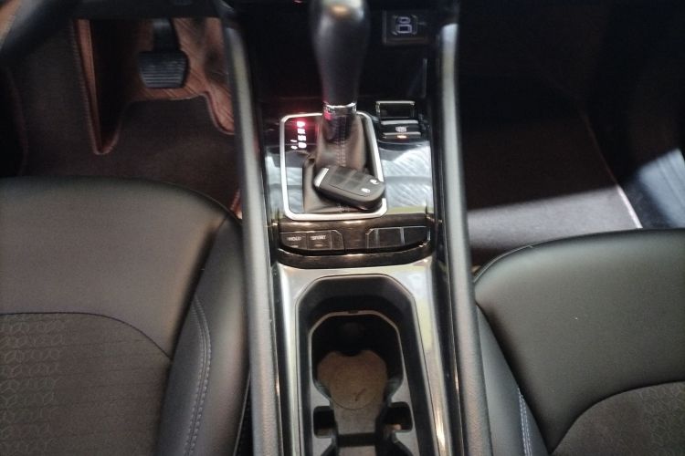 Jeep 指南者 2021款 220T 自动领先版局部细节18