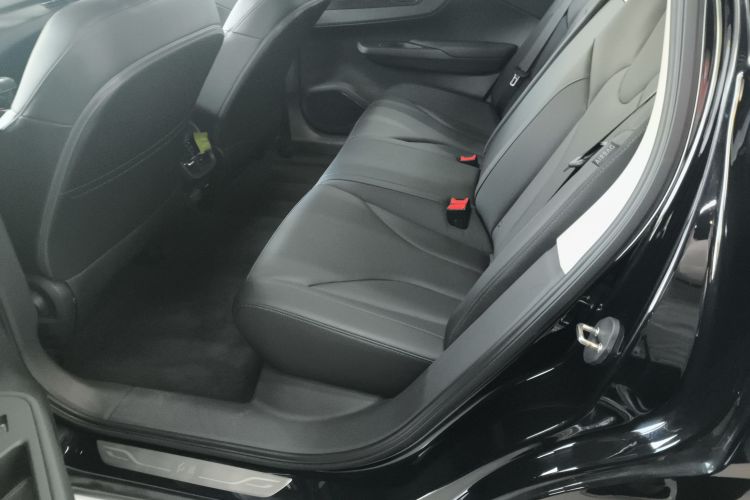 红旗E-QM5 2023款 改款 基础出行版中控内饰21