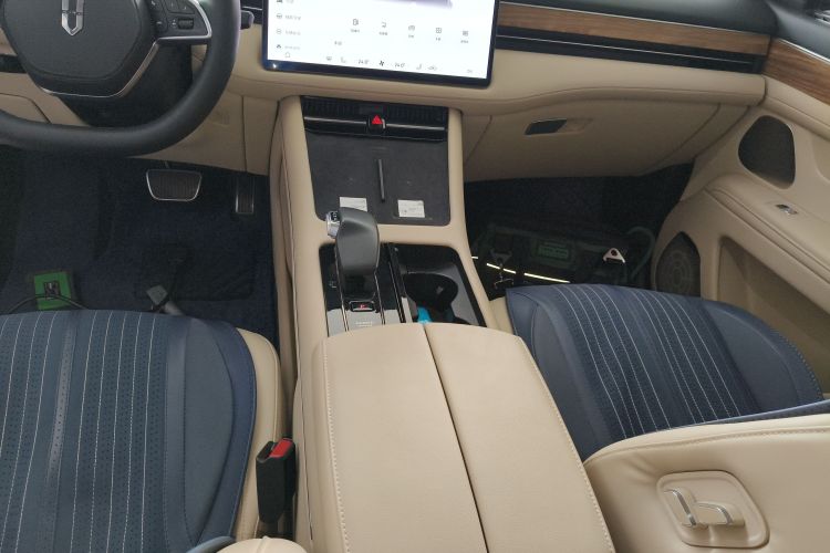 鸿蒙智行 问界M7 2022款 1.5T 后驱舒适版中控内饰18