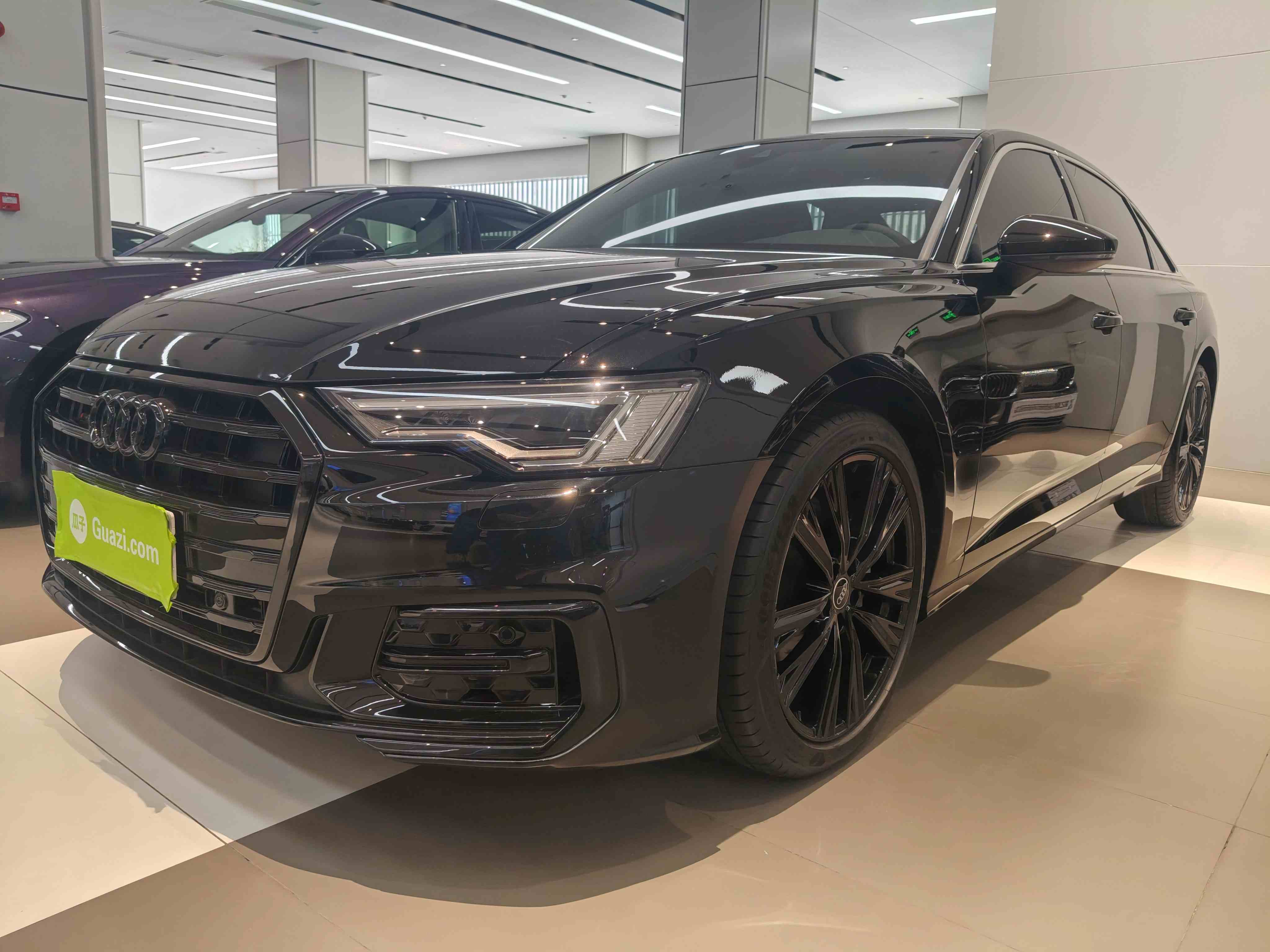 奥迪A6L 2025款 改款 40 TFSI 豪华动感型(2)