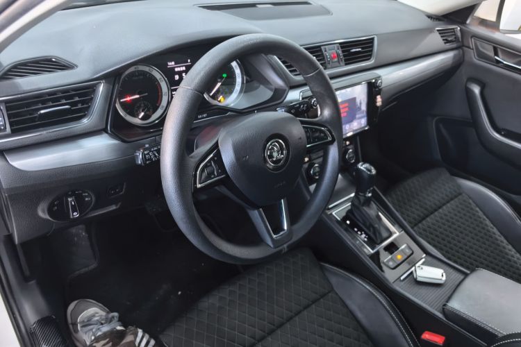 斯柯达 速派 2018款 TSI330 DSG舒适版 国V局部细节13