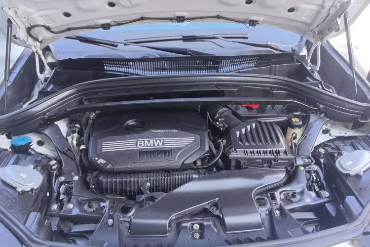 宝马X1 2021款 改款 sDrive25Li 领先型机舱底盘24