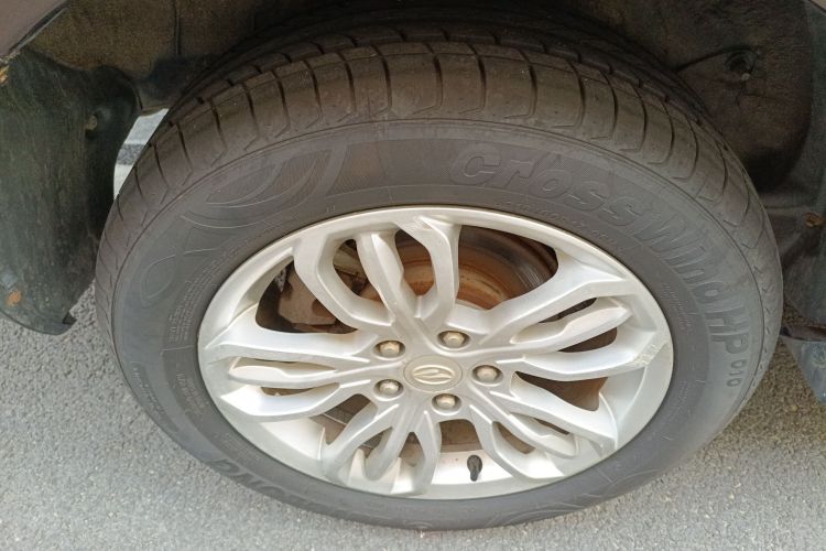 陆风X5 2016款 Plus 1.5T CVT创领版车身外观6008