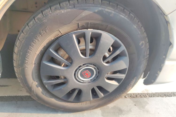 金杯海狮王 2021款 2.0L城运王系列捷运型标准顶6座1TZS车身外观10