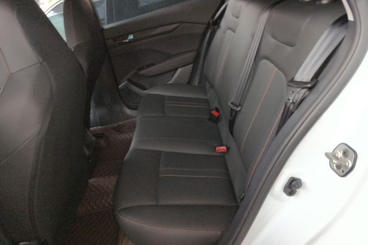 东风风神 奕炫 2024款 1.5L 自动劲速版中控内饰7004