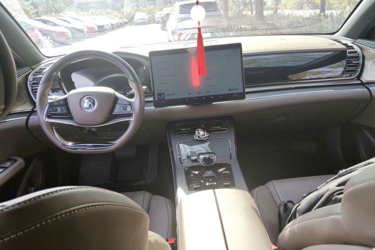 比亚迪 汉 2020款 EV 四驱高性能版旗舰型中控内饰12