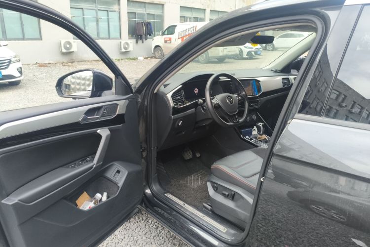 大众 探岳 2021款 330TSI 两驱30周年纪念版中控内饰20