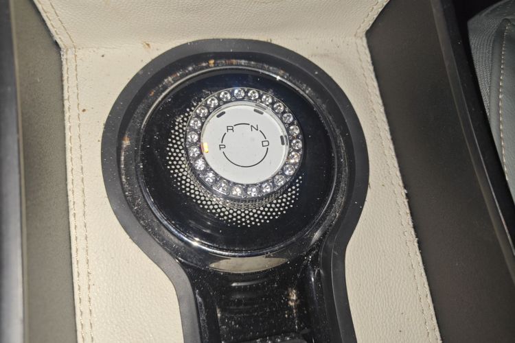 五菱汽车 五菱缤果 2024款 333km 悦享款中控内饰18