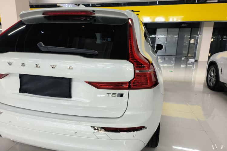 沃尔沃XC60 2020款 T5 四驱智远豪华版车身外观9