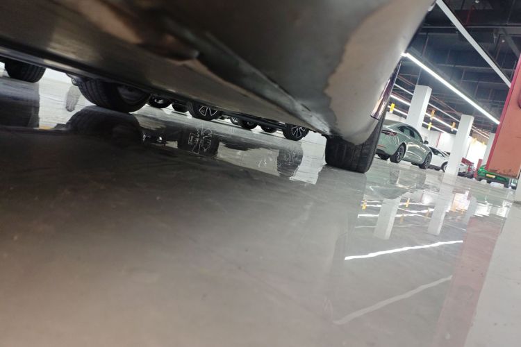 特斯拉 Model Y 2021款 长续航全轮驱动版局部细节9002