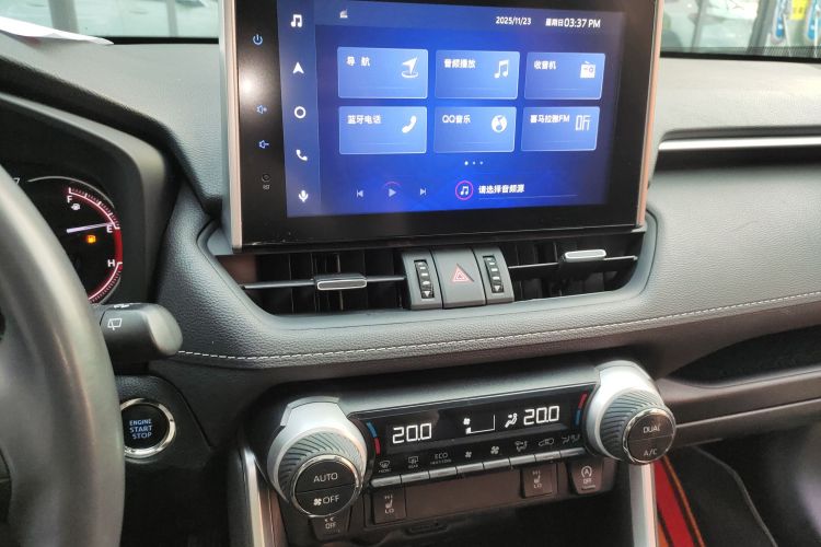 丰田 RAV4荣放 2022款 2.0L CVT两驱风尚Plus版中控内饰16