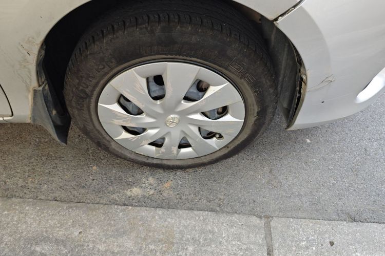 丰田 威驰 2014款 1.5L 手动智臻版车身外观6007