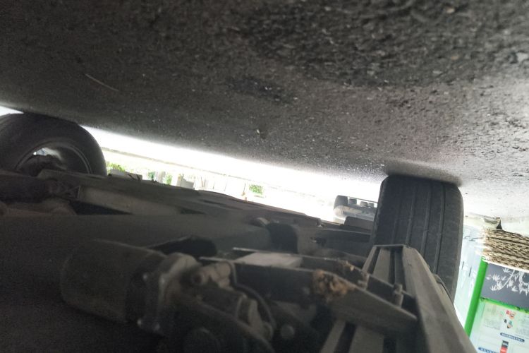 红旗HS5 2019款 2.0T 智联旗悦版局部细节9004