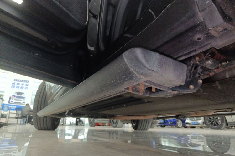 理想汽车 理想ONE 2021款 增程6座版局部细节9002