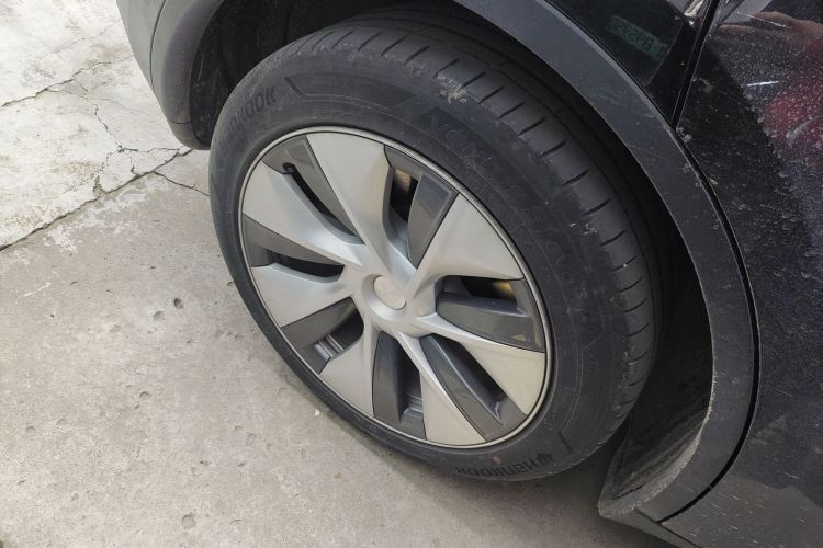 特斯拉 Model Y 2022款 长续航全轮驱动版车身外观6008