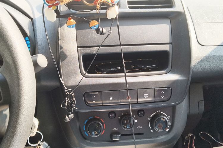 东风纳米EX1 2022款 改款 PRO 悦享型局部细节16