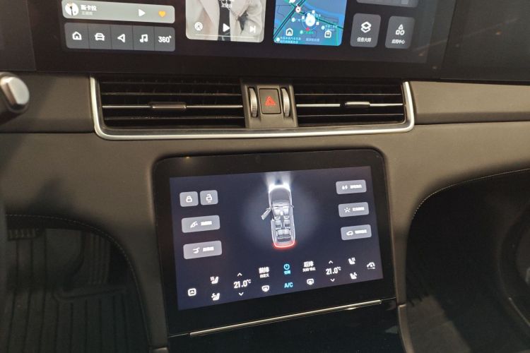 理想汽车 理想ONE 2020款 增程6座版中控内饰16