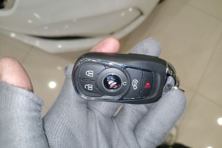 别克GL8 2022款 ES陆尊 653T 舒适型中控内饰7001