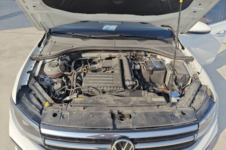 大众 宝来 2023款 200TSI DSG智行PRO版机舱底盘24