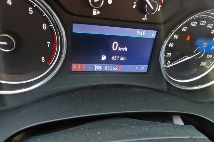 别克 君越 2020款 652T 精英型中控内饰15