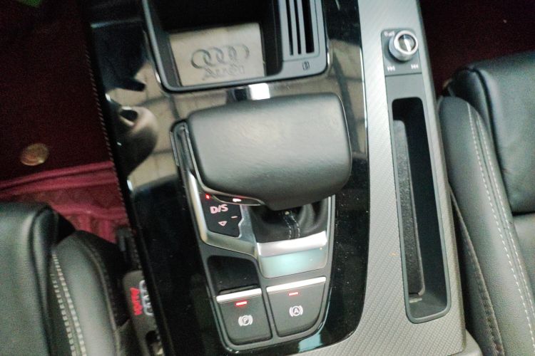 奥迪Q5L 2023款 40T 豪华动感型局部细节18