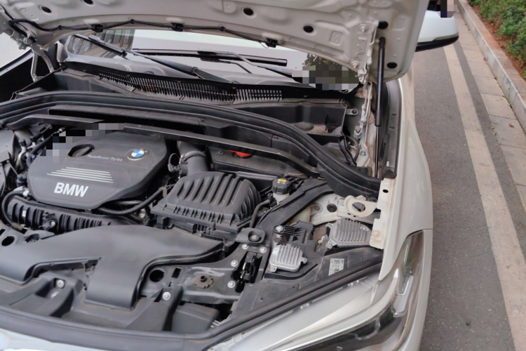 宝马X1 2018款 xDrive20Li 尊享型局部细节9006