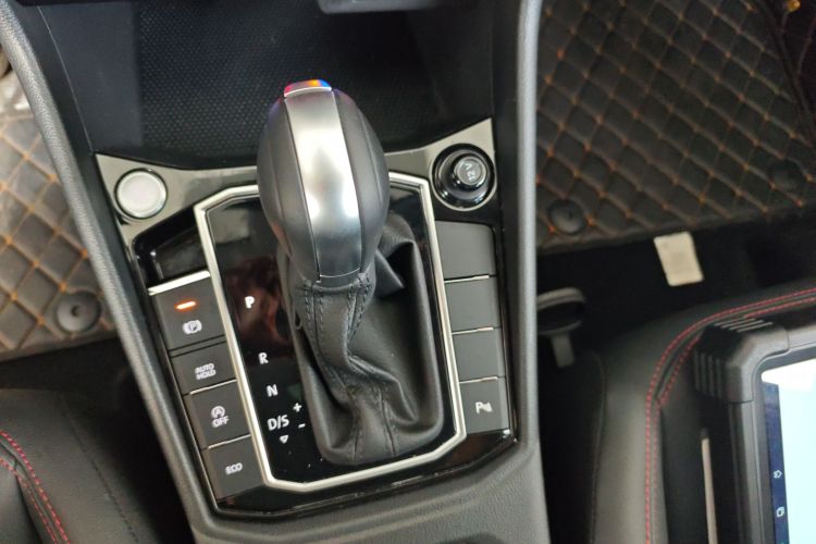 大众 朗逸 2024款 300TSI DSG星空领先版中控内饰18