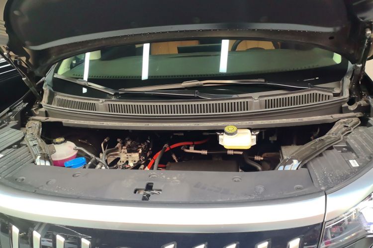 腾势D9 2024款 EV 620 尊享型局部细节24