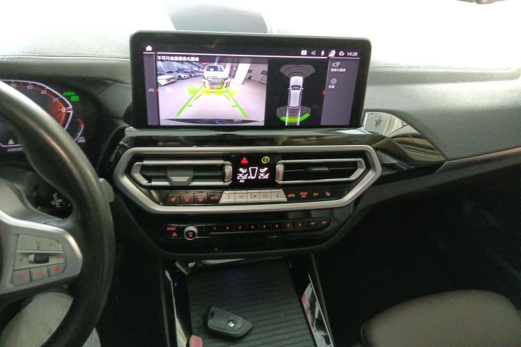 宝马X3 2022款 改款 xDrive25i M运动套装中控内饰16