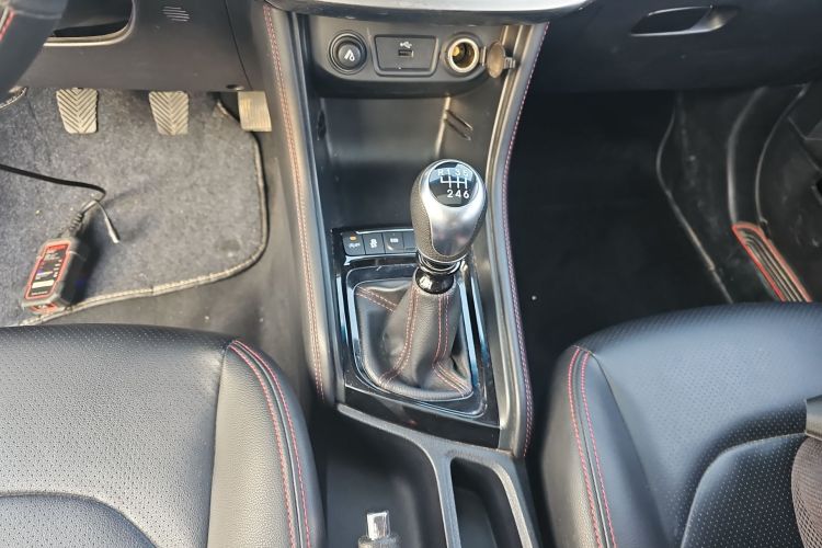 江汽集团 瑞风S3 2018款 智驱版 1.5L 手动豪华型中控内饰18