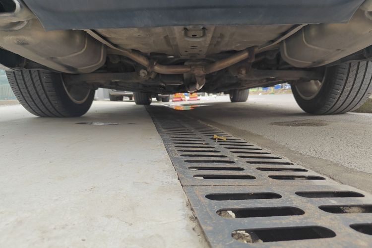 吉利汽车 博瑞 2015款 1.8T 旗舰型局部细节9009