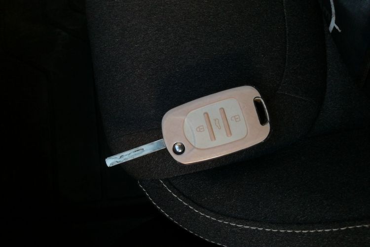 五菱汽车 五菱缤果 2023款 333km 快享款中控内饰11