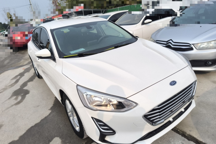 福特 福克斯 2019款 两厢 1.5L 手动锋跃型 国V车身外观6002