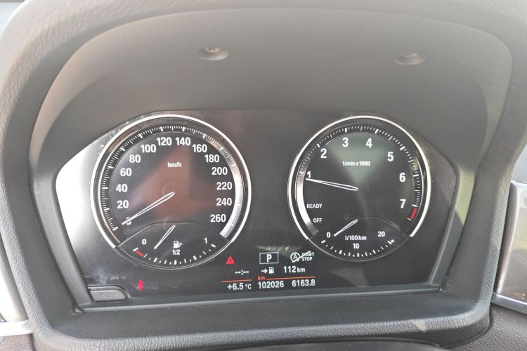 宝马X1 2019款 sDrive18Li 尊享型中控内饰14