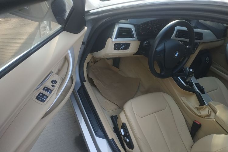 宝马3系 2016款 320Li 进取型中控内饰7003