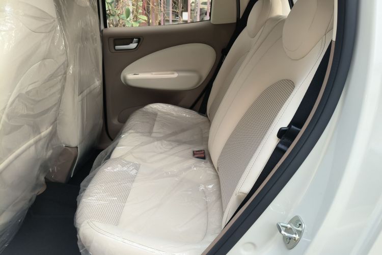 五菱汽车 宏光MINIEV 2025款 四门版 进阶款中控内饰21